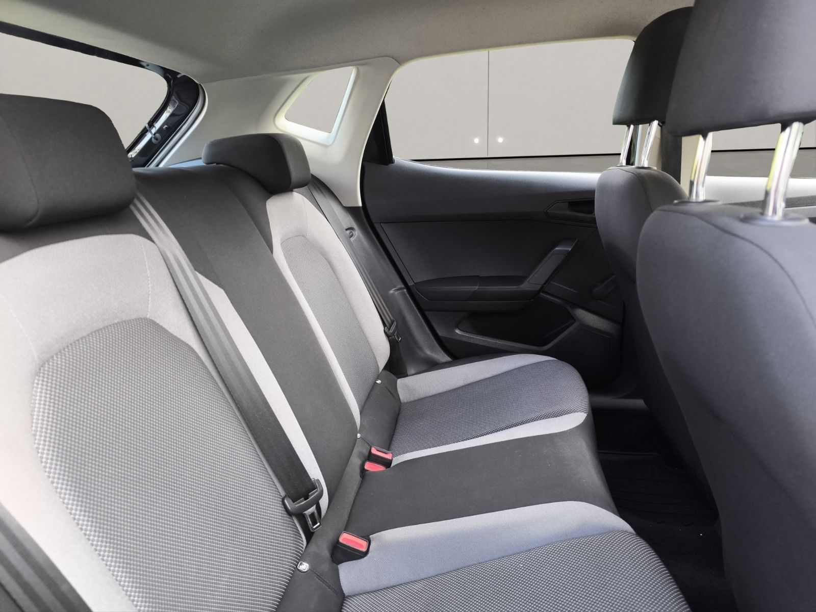Seat Ibiza à Tunis - Photo 17