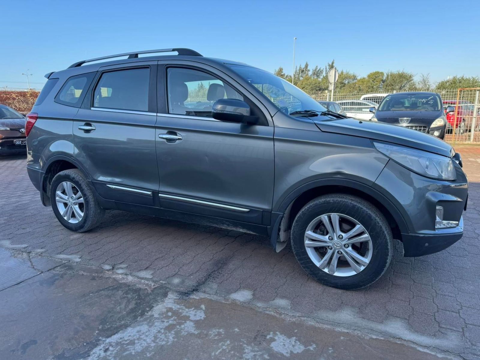 BAIC YX Kenbo S3 à Kasserine - Photo 3