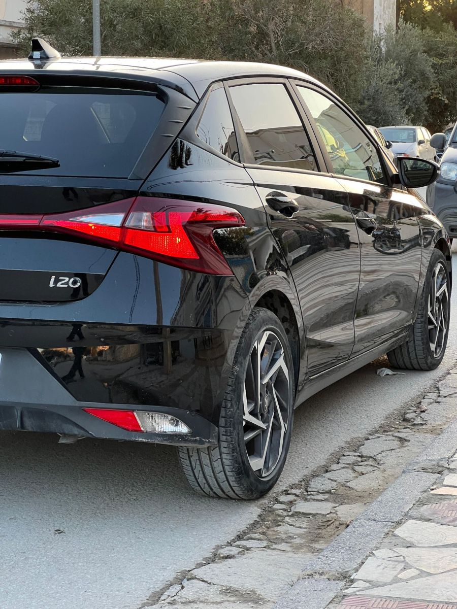 Hyundai i20 à Tunis - Photo 1