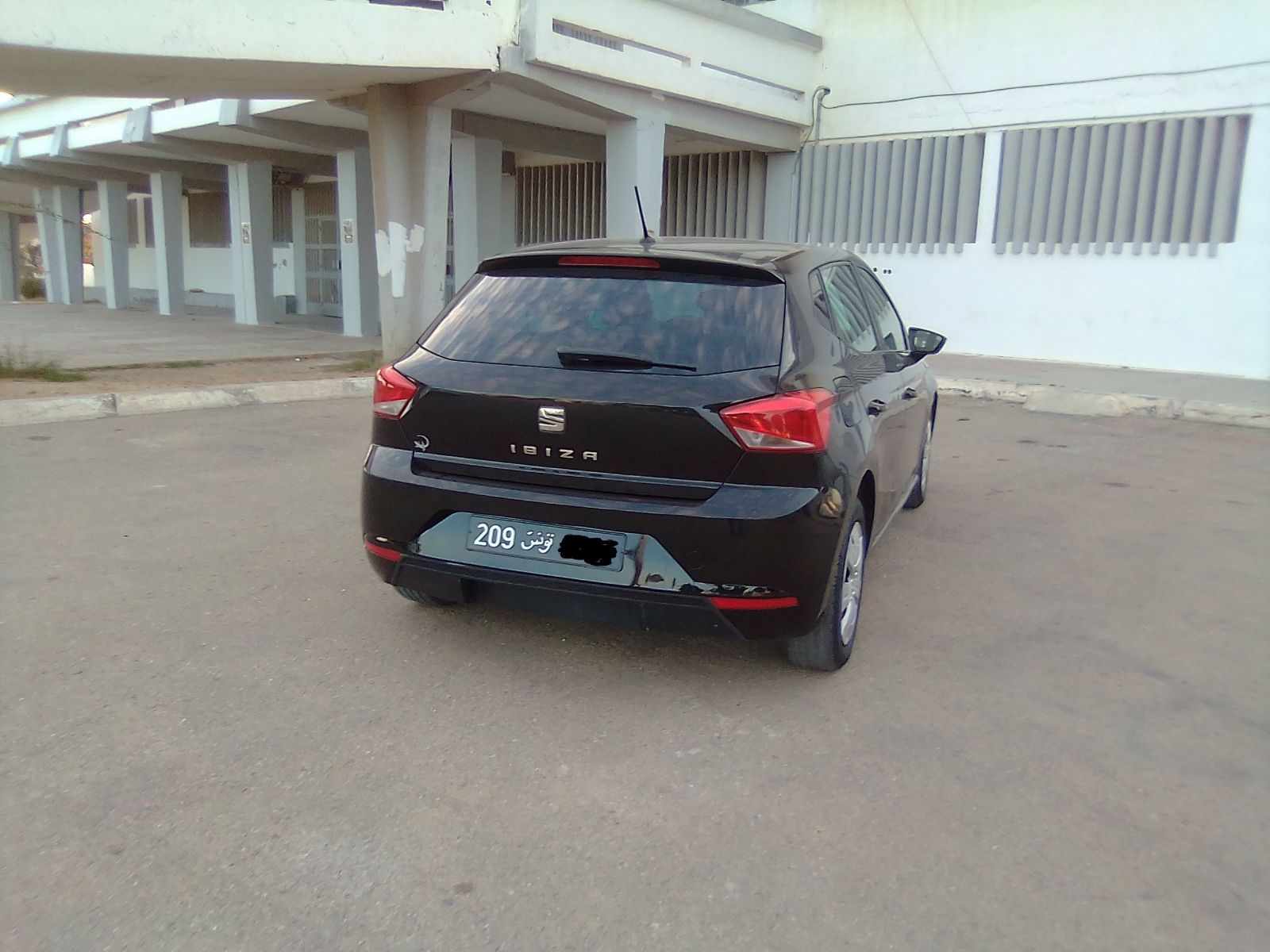 Seat Ibiza à Tunis - Photo 4