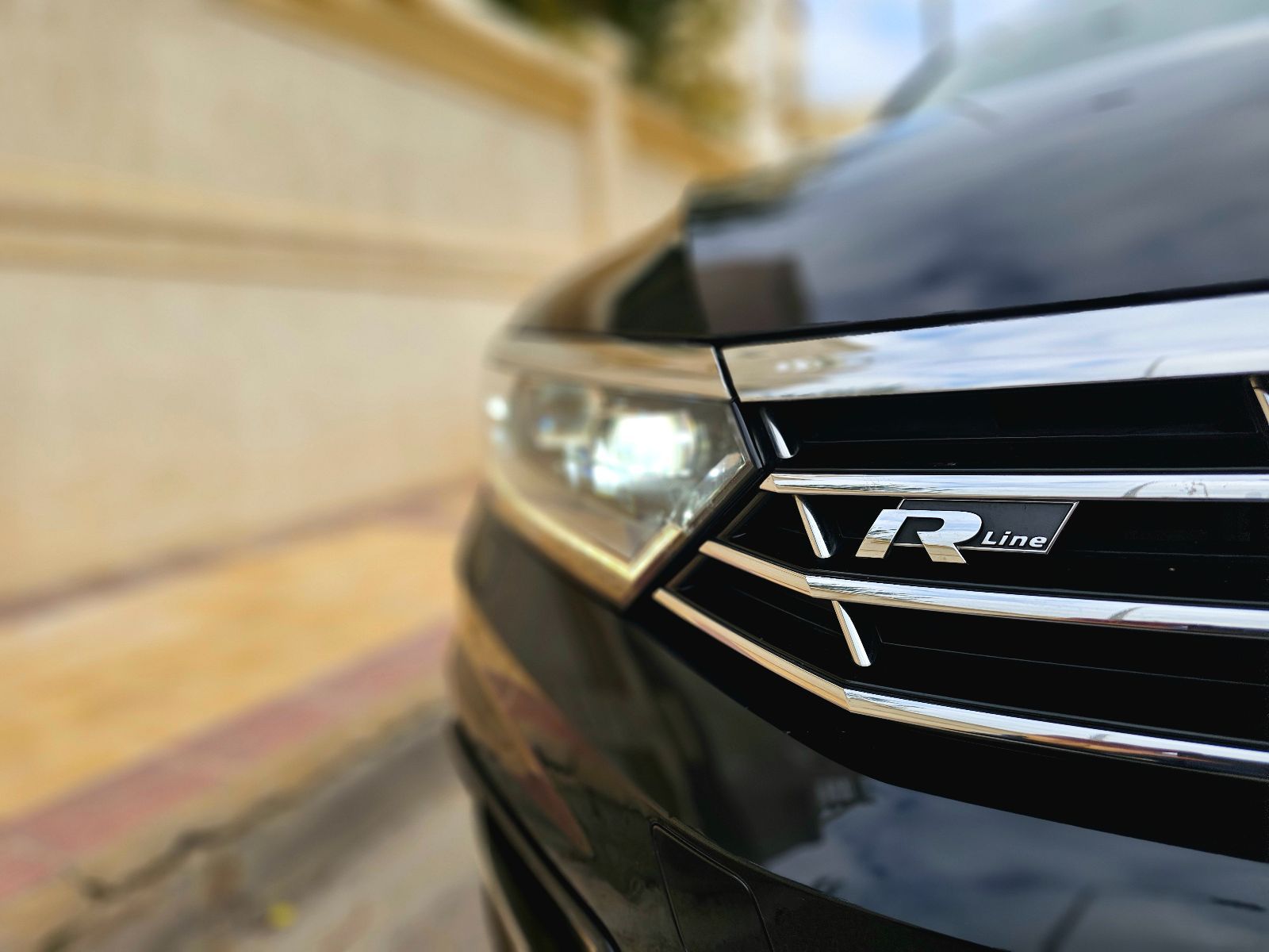 Volkswagen Passat R-Line à Tunis - Photo 1