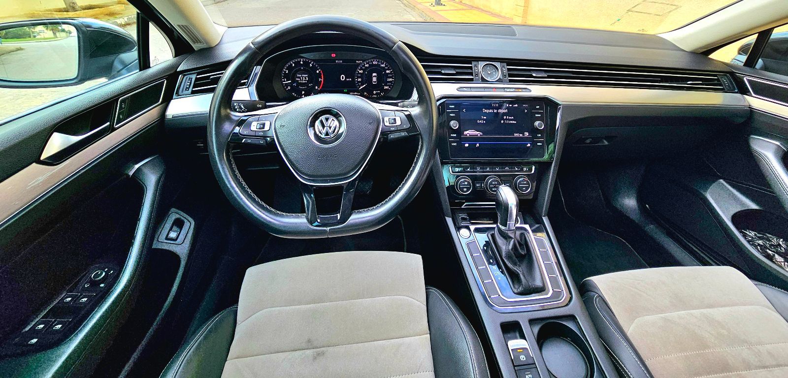 Volkswagen Passat R-Line à Tunis - Photo 2