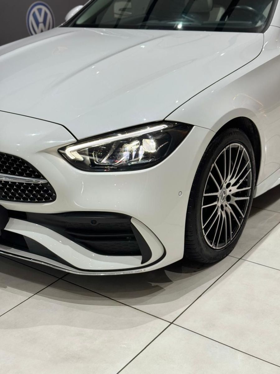 Mercedes-Benz Classe C à Ben Arous - Photo 4