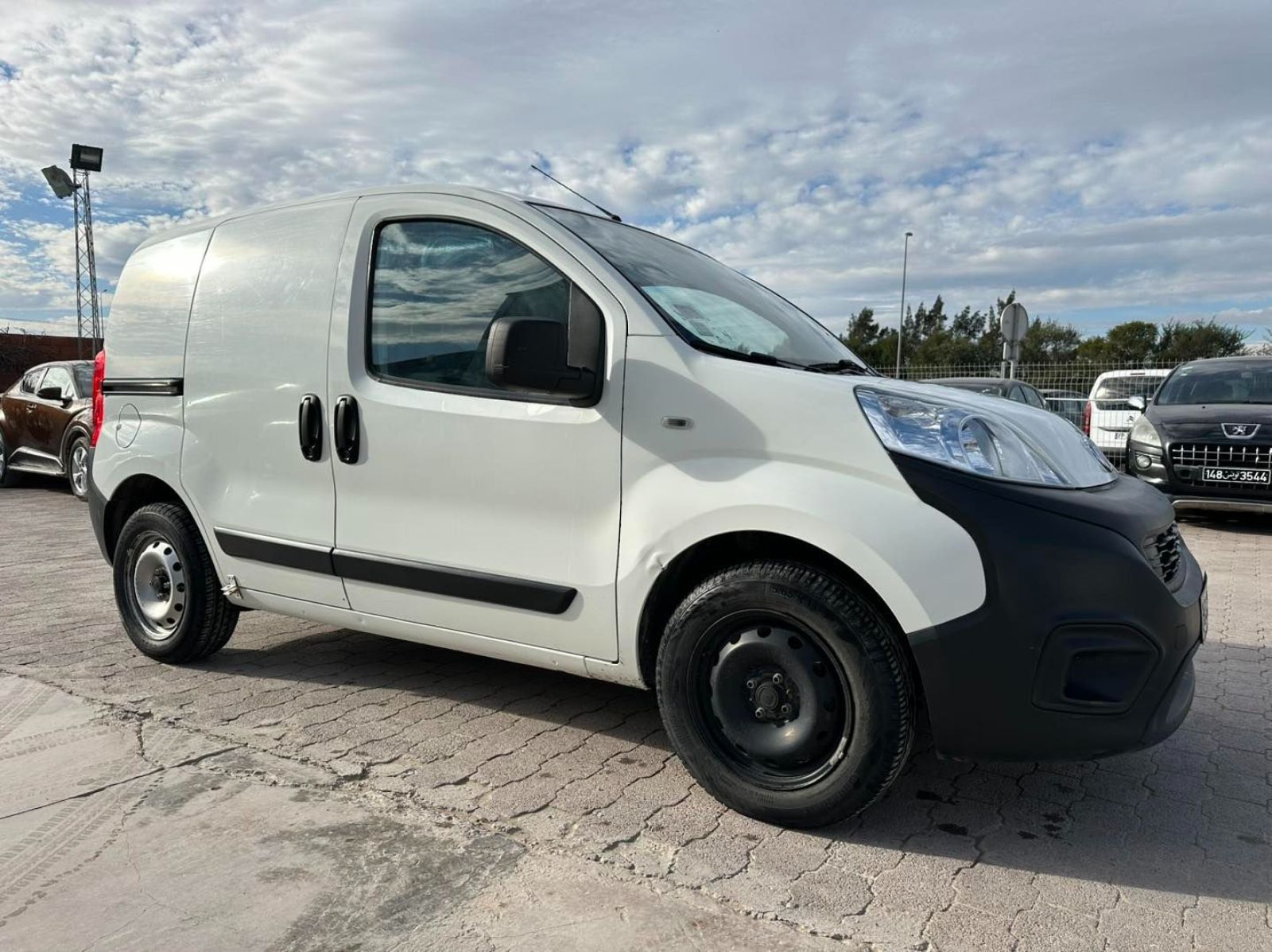 Fiat Fiorino à Tunis - Photo 3