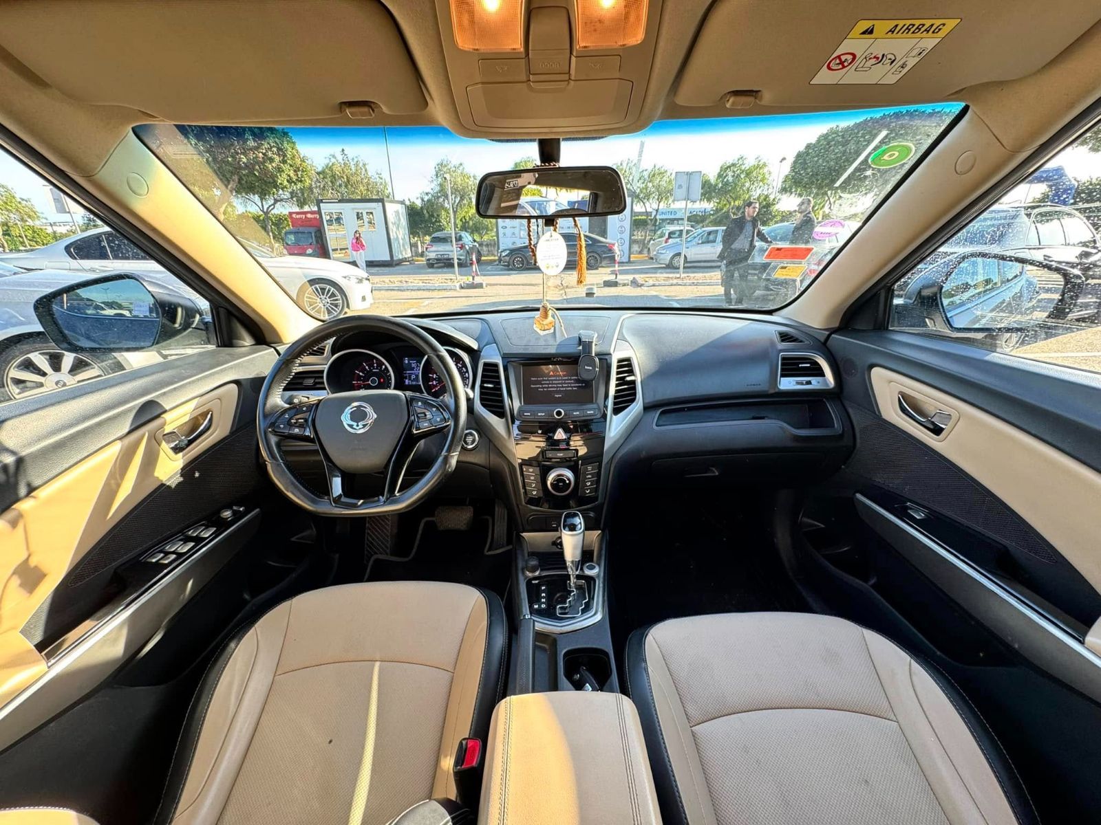 Ssangyong Tivoli Confort Plus à Tunis - Photo 8