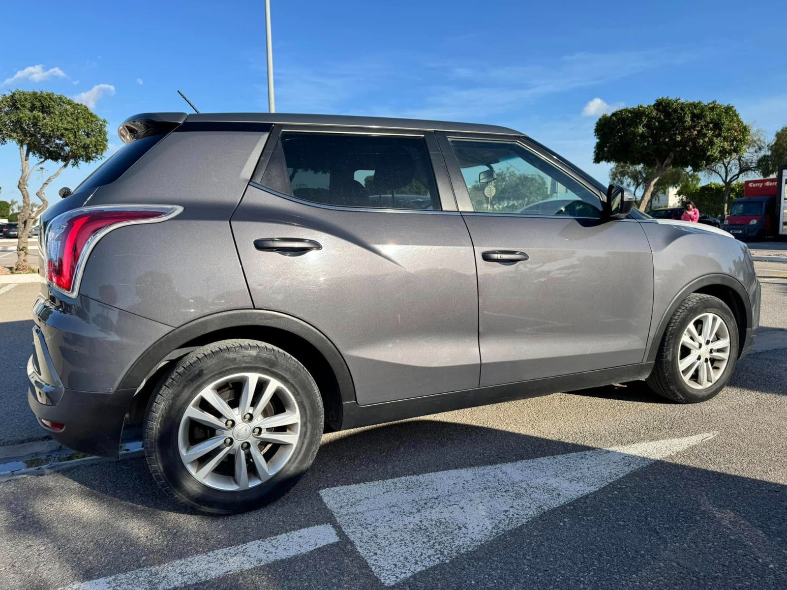 Ssangyong Tivoli Confort Plus à Tunis - Photo 3