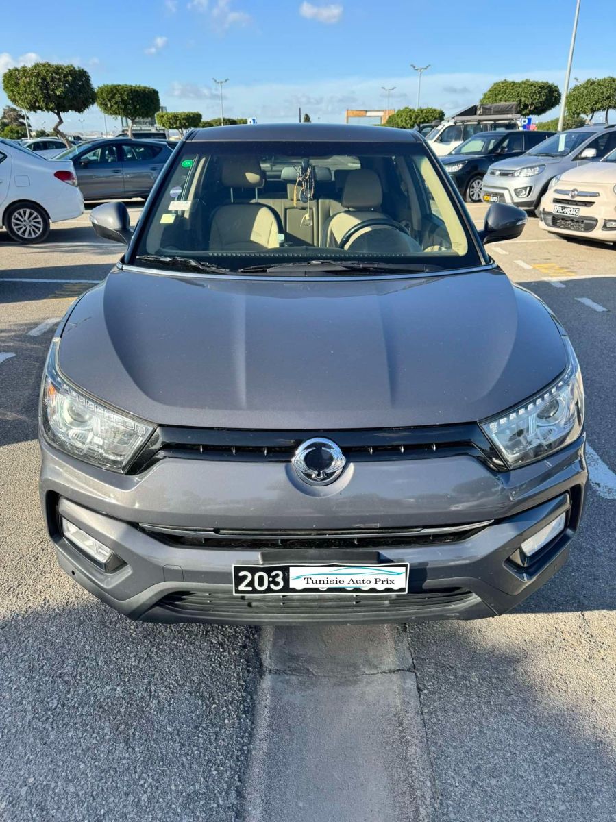 Ssangyong Tivoli Confort Plus à Tunis - Photo 10