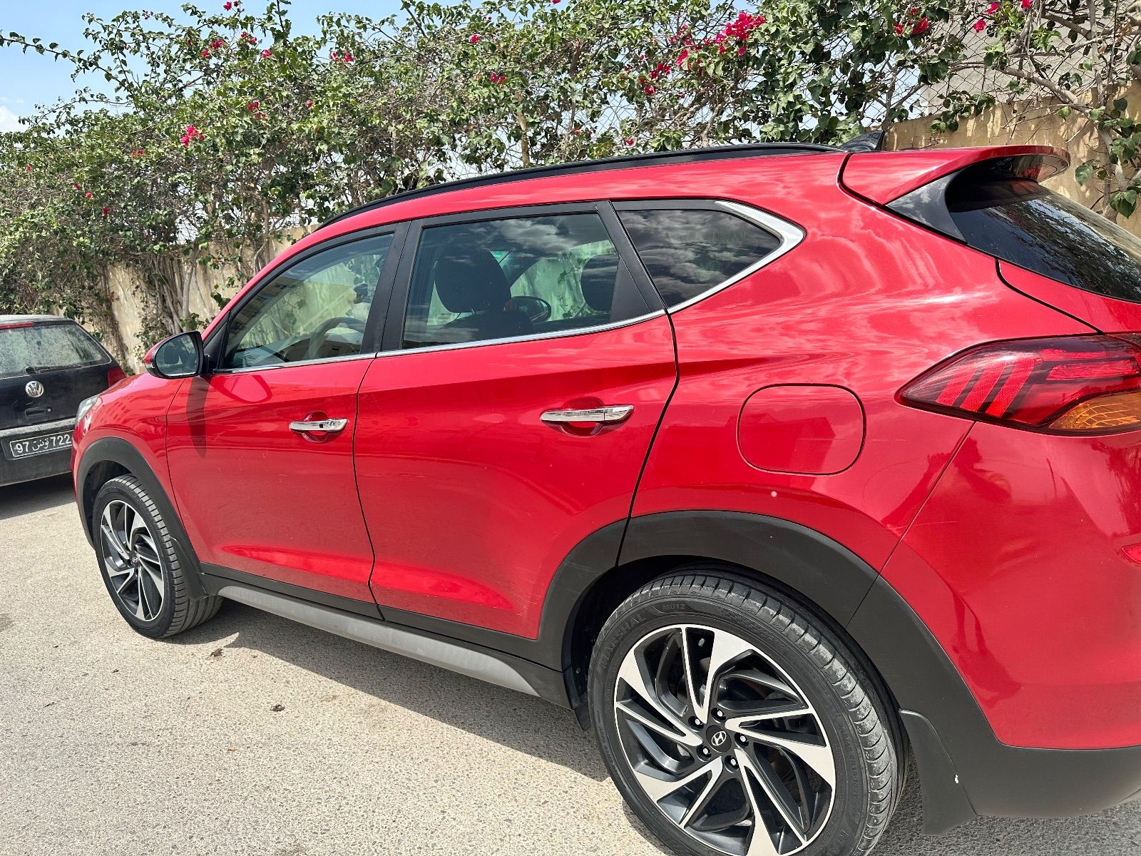  TOYOTA AVANSIS PREMIÈRE MAIN EN TRÈS BON ÉTAT 