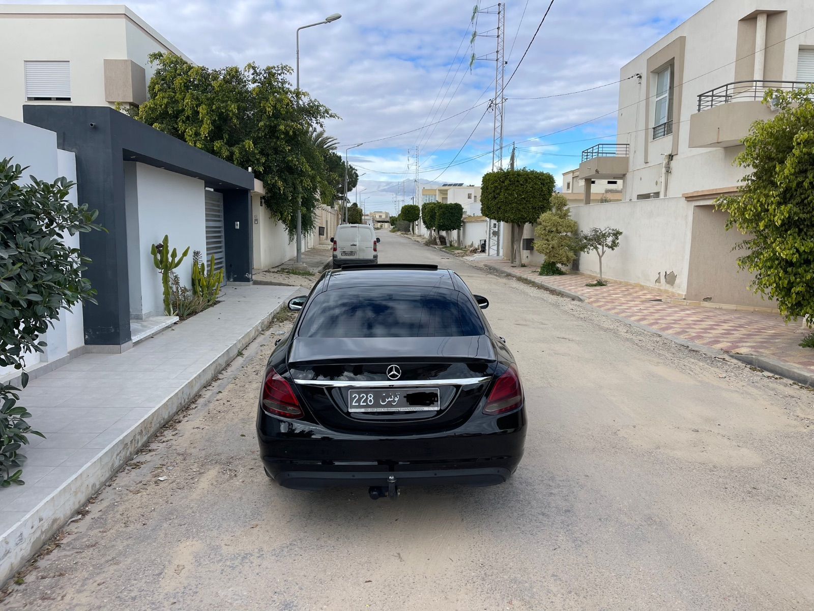 Mercedes-Benz Classe C à Tunis - Photo 29