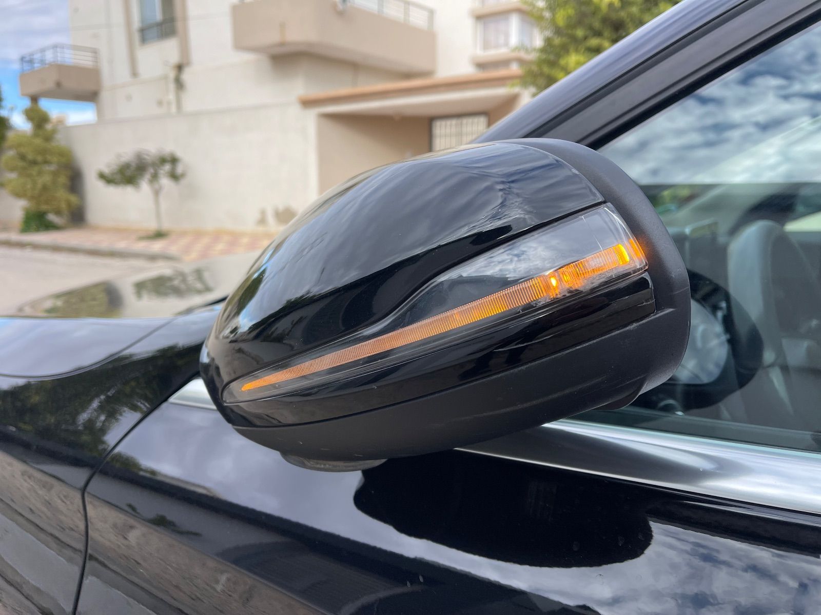 Mercedes-Benz Classe C à Tunis - Photo 18