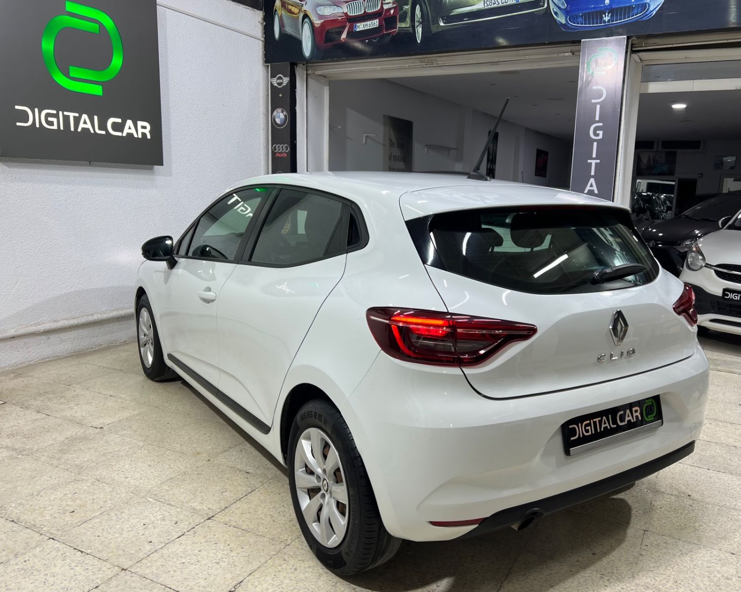 Renault Clio Life Plus à Tunis - Photo 9