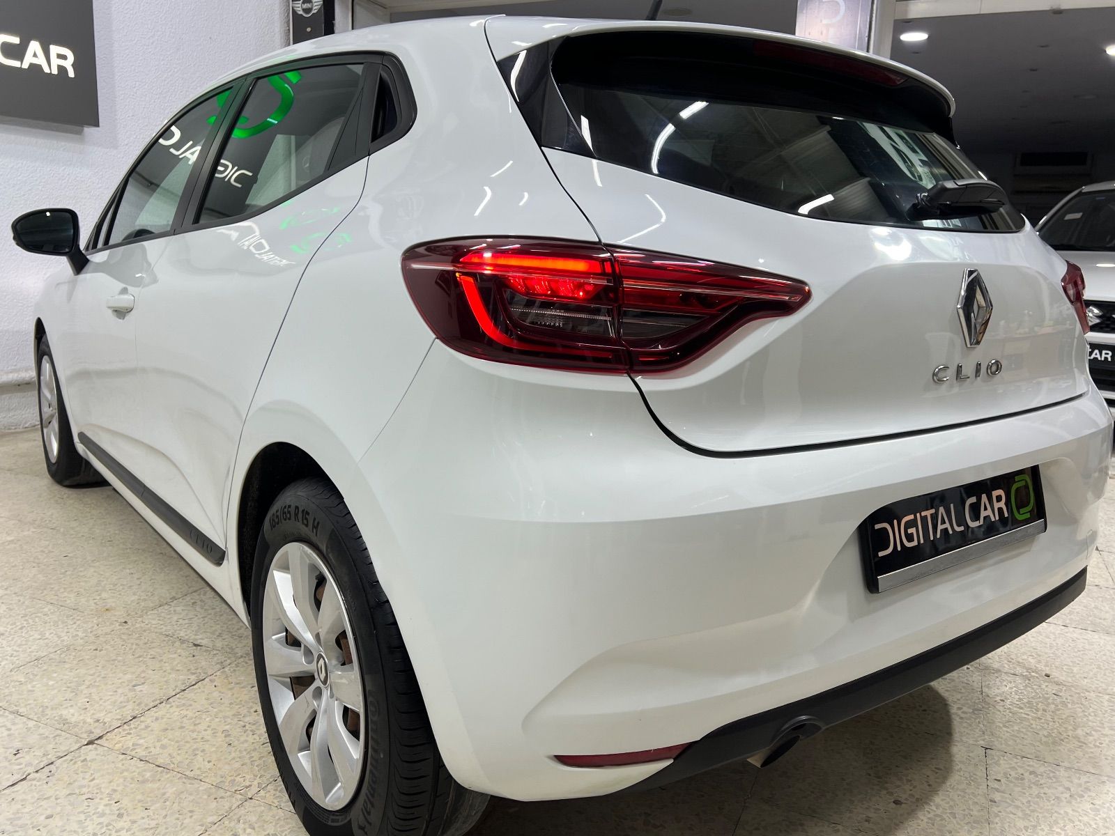 Renault Clio Life Plus à Tunis - Photo 14