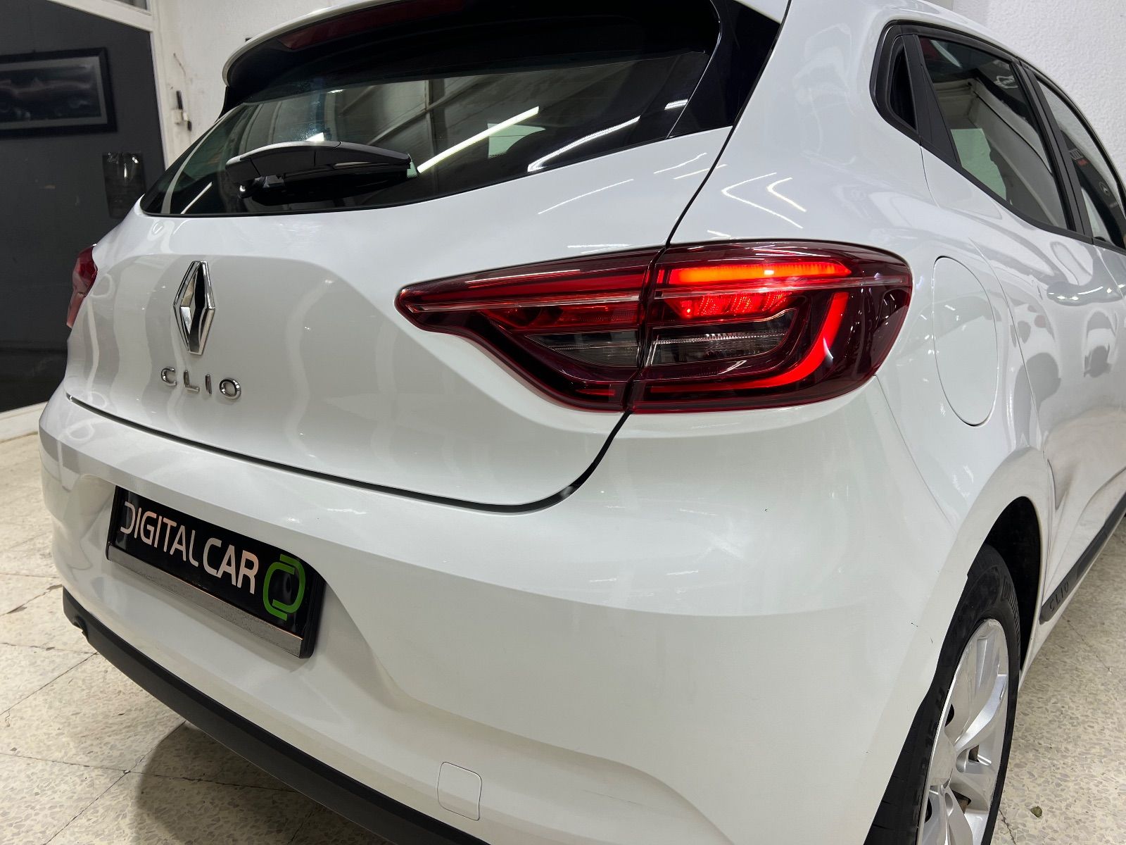 Renault Clio Life Plus à Tunis - Photo 15