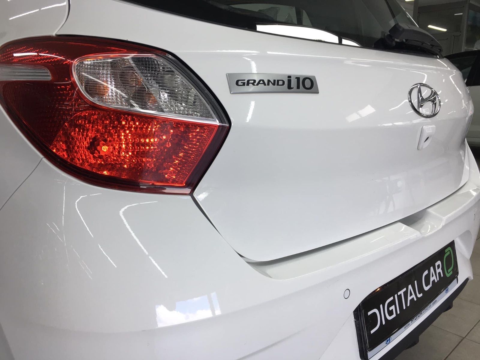 Hyundai Grand i10 Populaire à Ariana - Photo 12