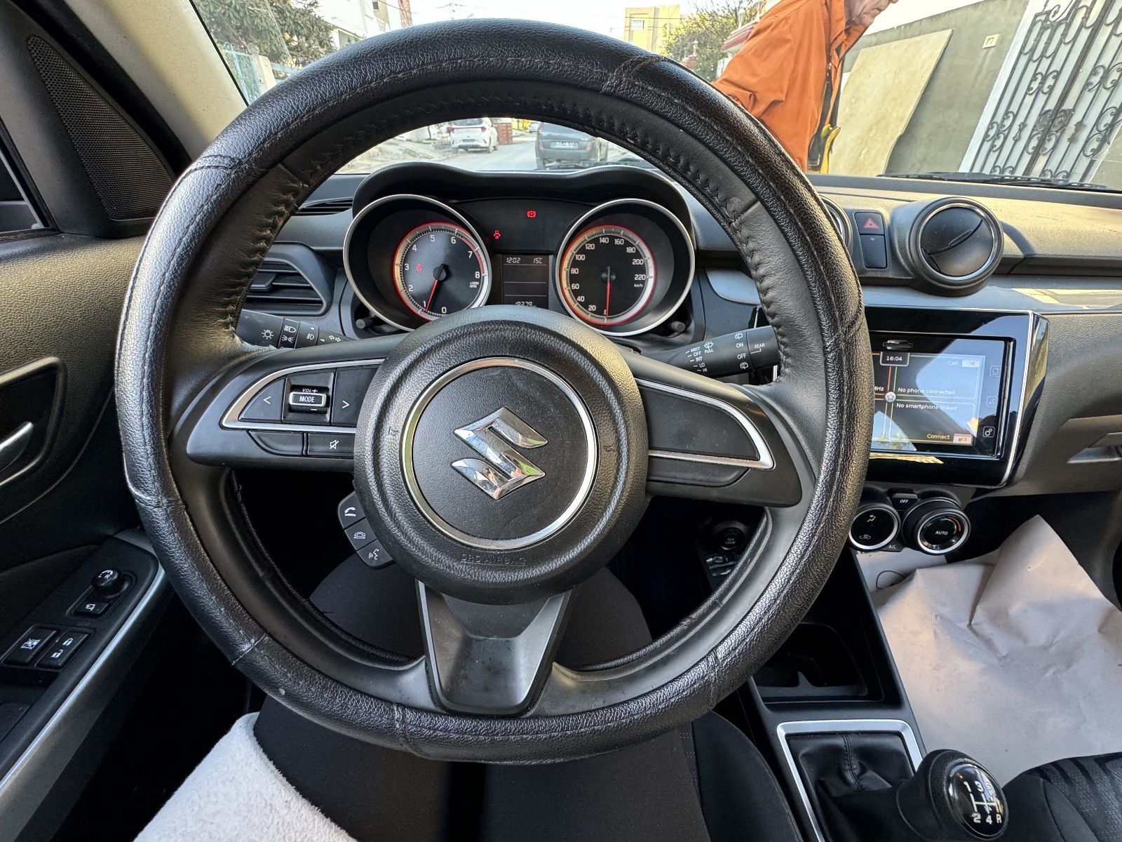 Suzuki Swift à Tunis - Photo 4