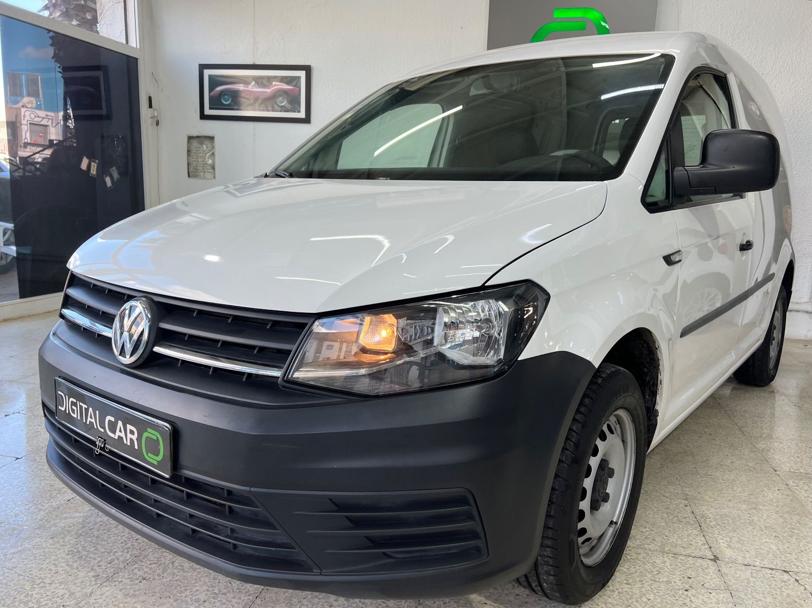 Volkswagen Caddy à Mahdia - Photo 4