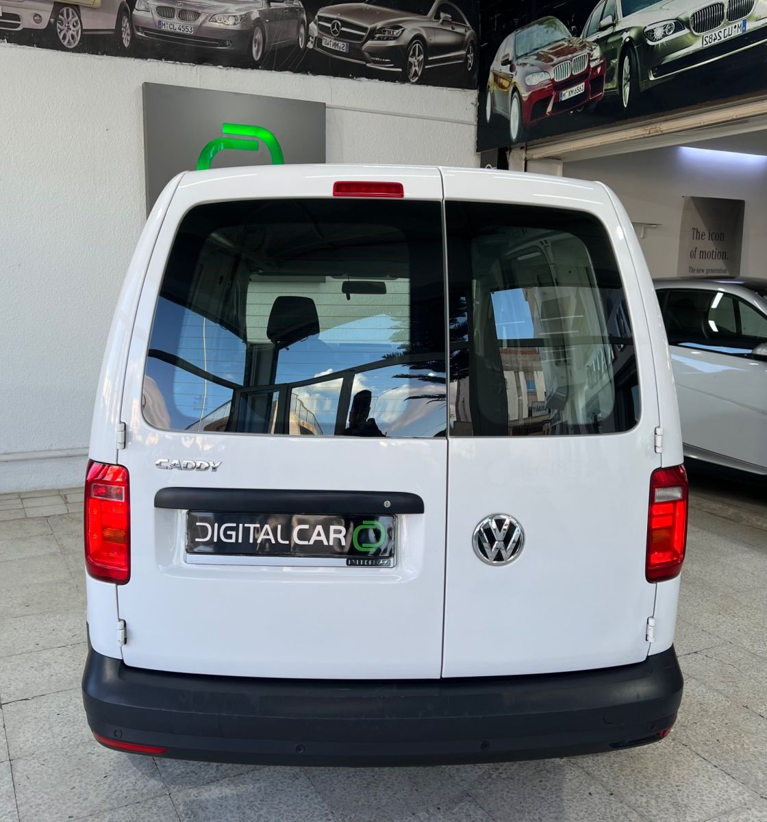 Volkswagen Caddy à Mahdia - Photo 9
