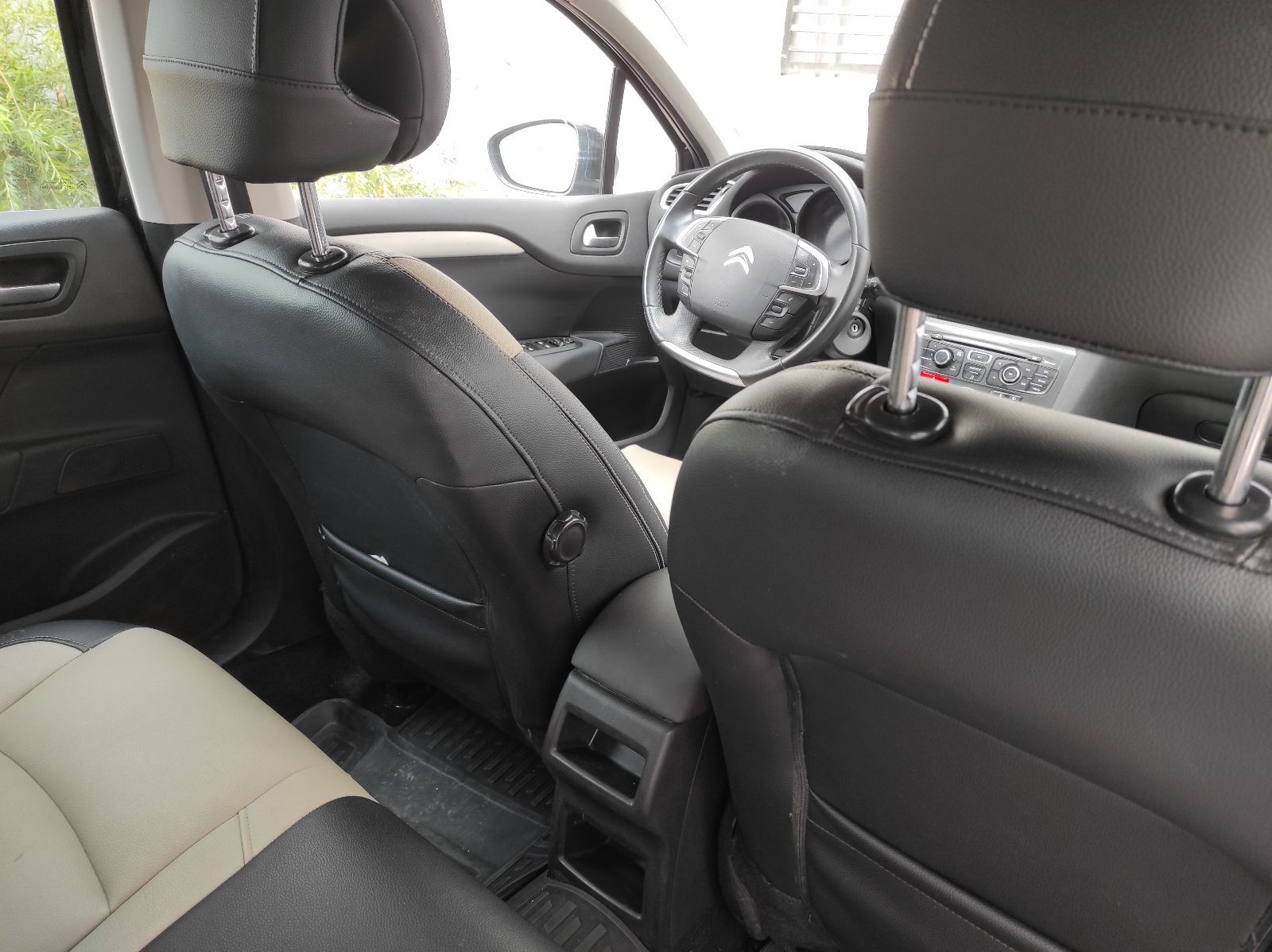 Citroën C4 à Sfax - Photo 4
