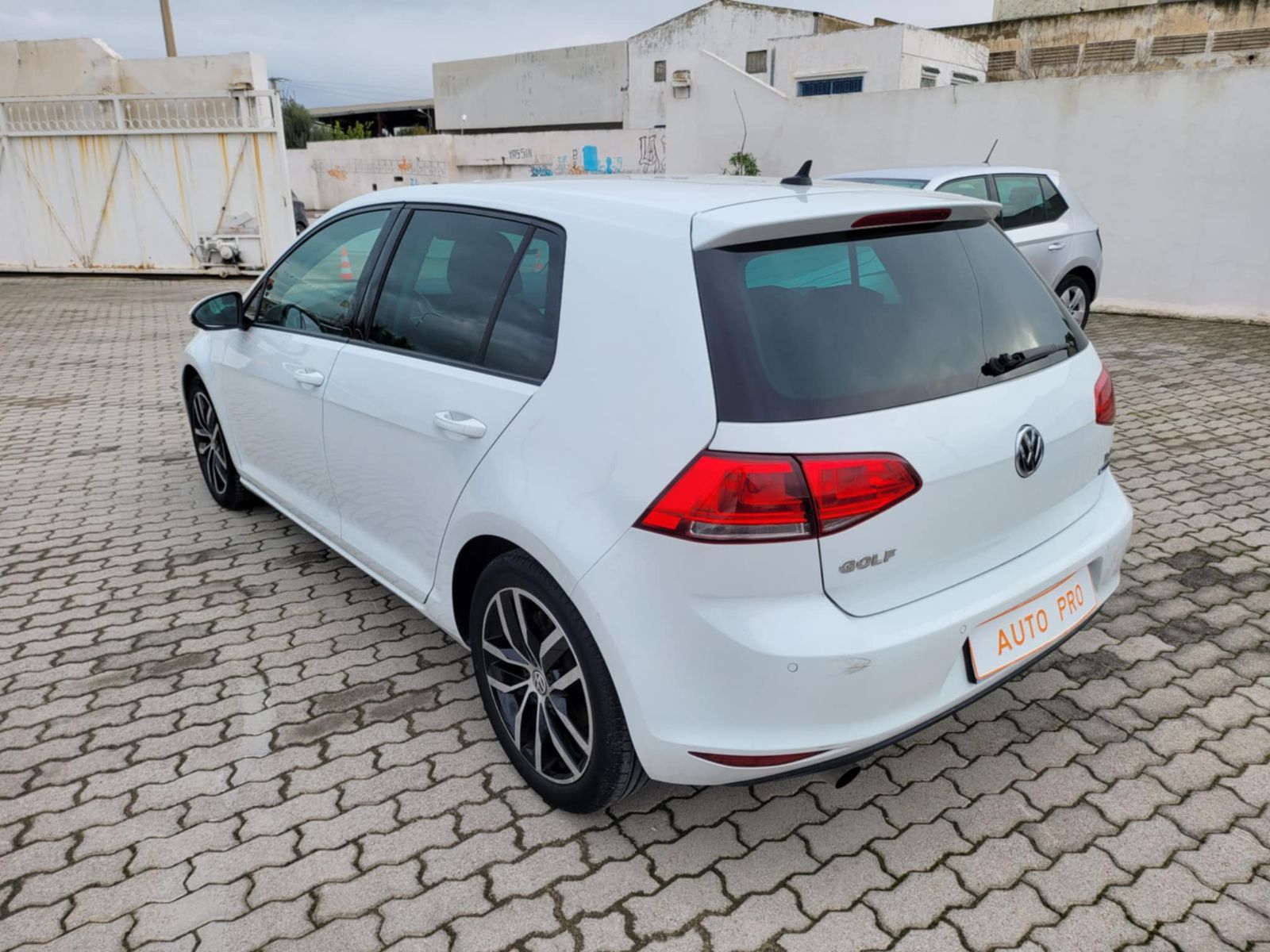 Volkswagen Golf 7 Highline à Ariana - Photo 3