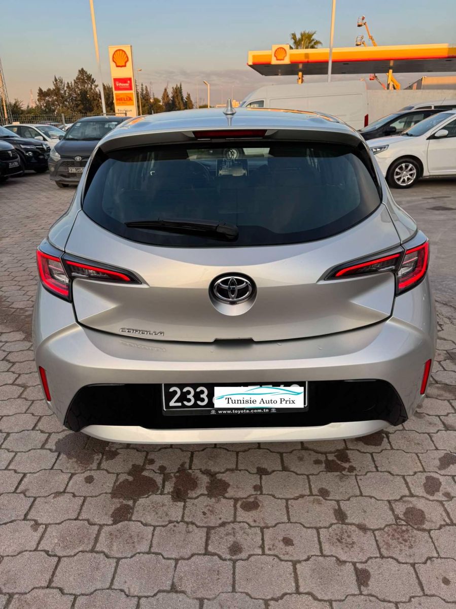 Toyota Corolla à Tunis - Photo 11