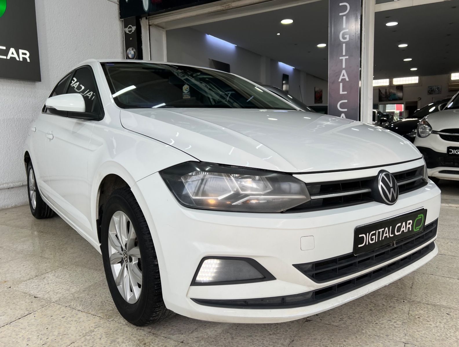 Volkswagen Polo Prestige à Tunis - Photo 8