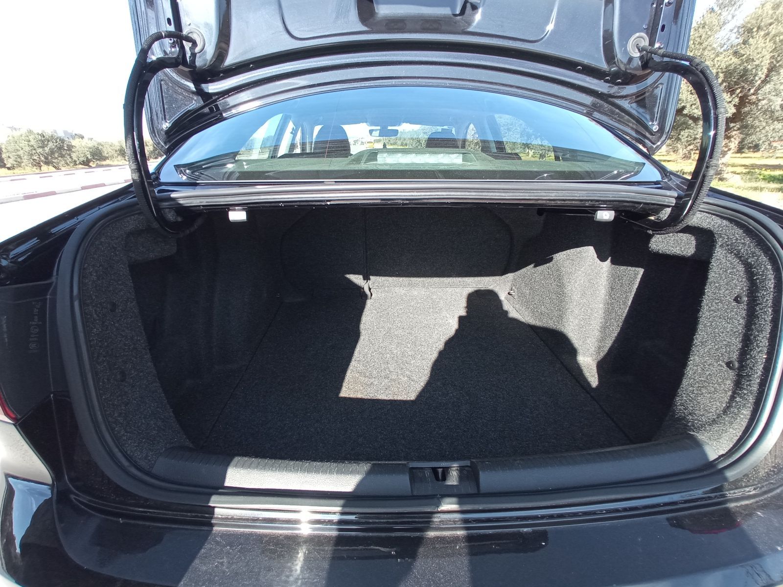 Volkswagen Jetta à Ariana - Photo 3