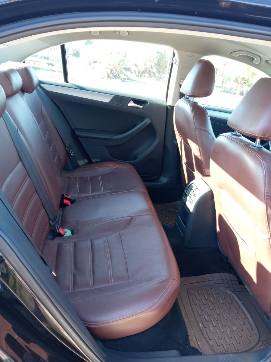 Volkswagen Jetta à Ariana - Photo 6