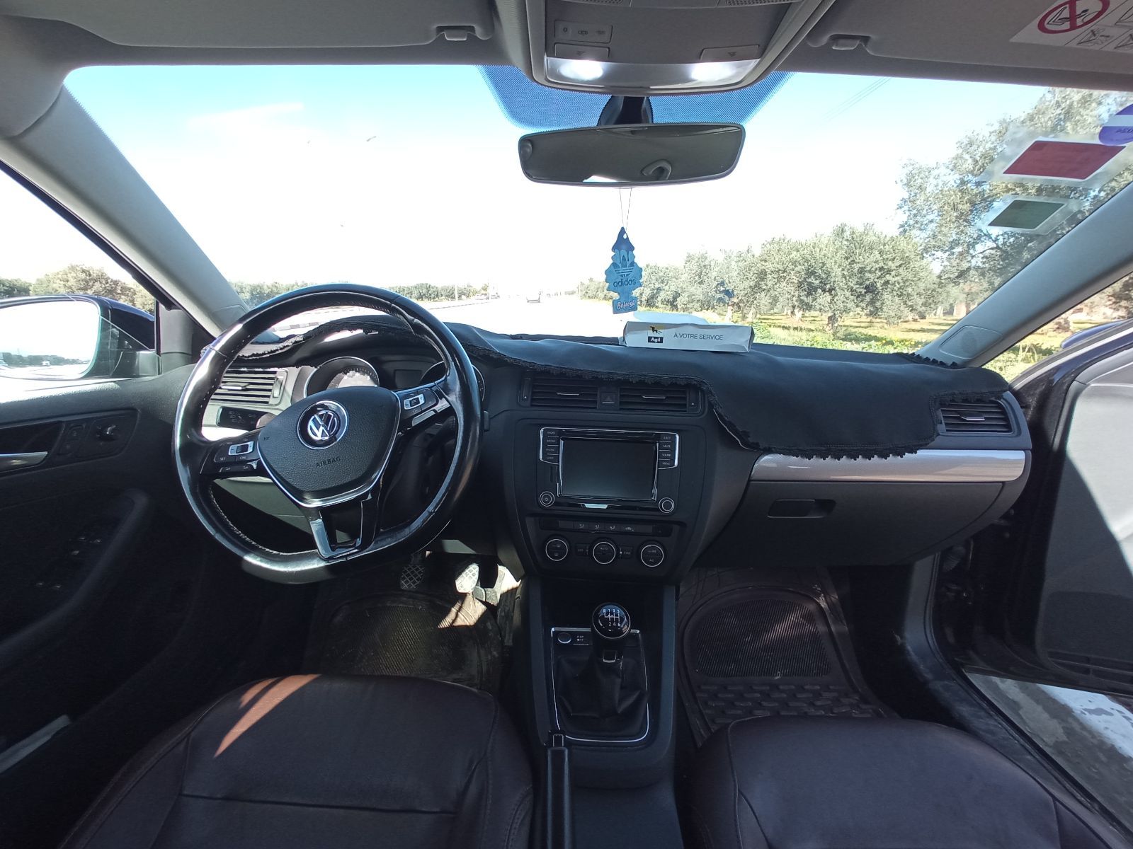 Volkswagen Jetta à Ariana - Photo 4