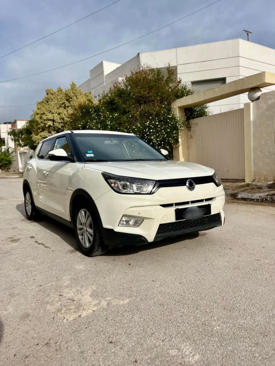 Ssangyong Tivoli à Ariana - Photo 1