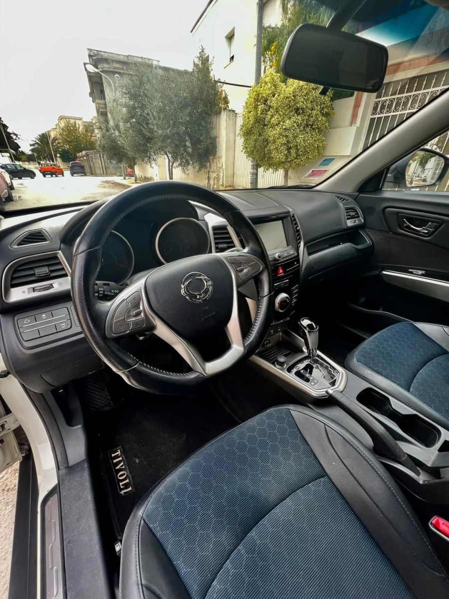 Ssangyong Tivoli à Ariana - Photo 6