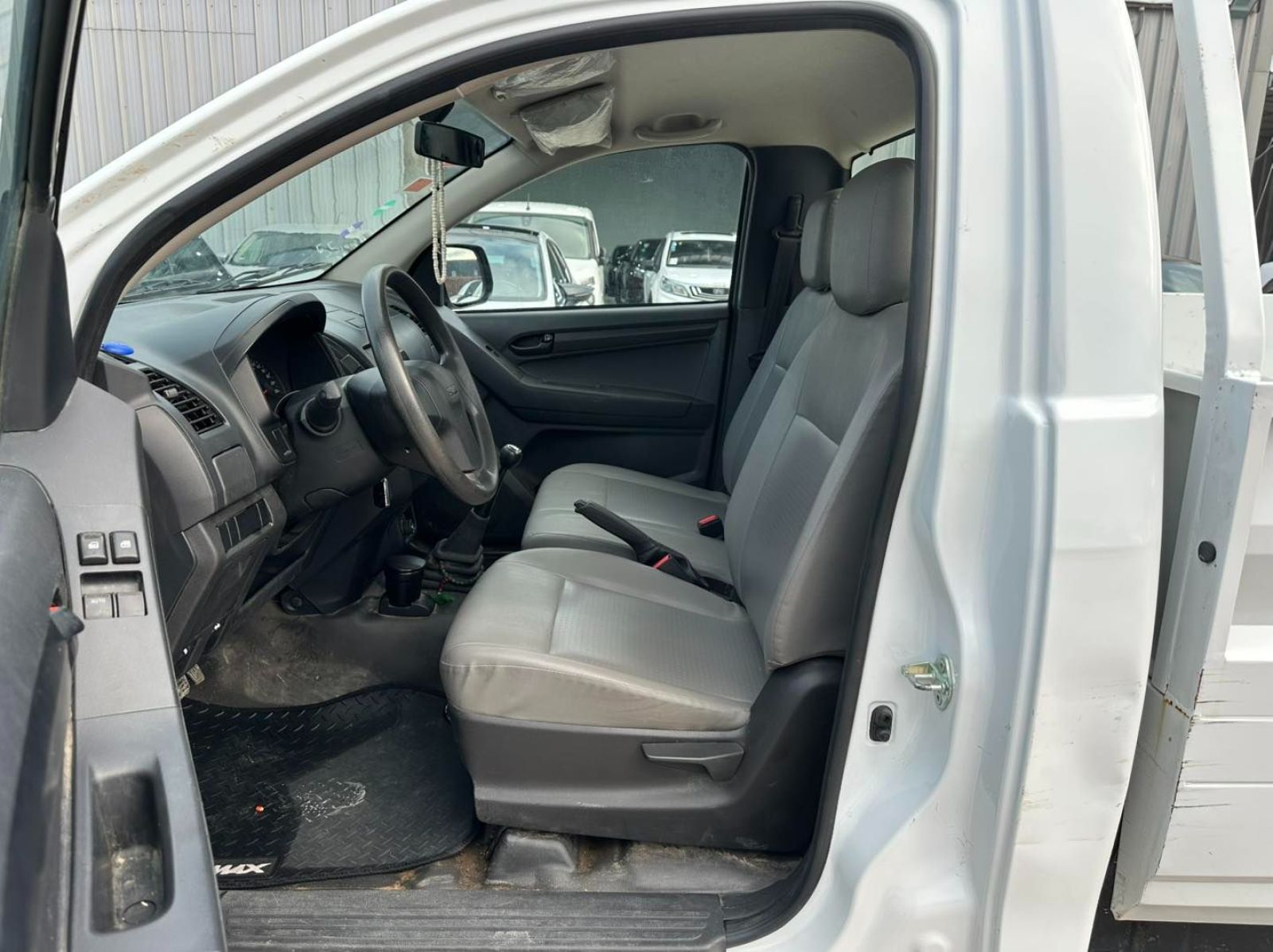 Isuzu D-Max Simple Cabine à Ariana - Photo 6