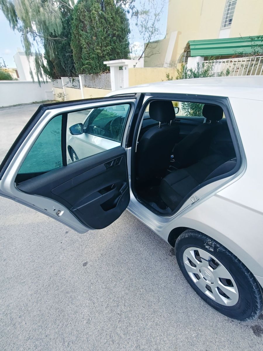 Skoda Fabia Active à Tunis - Photo 12