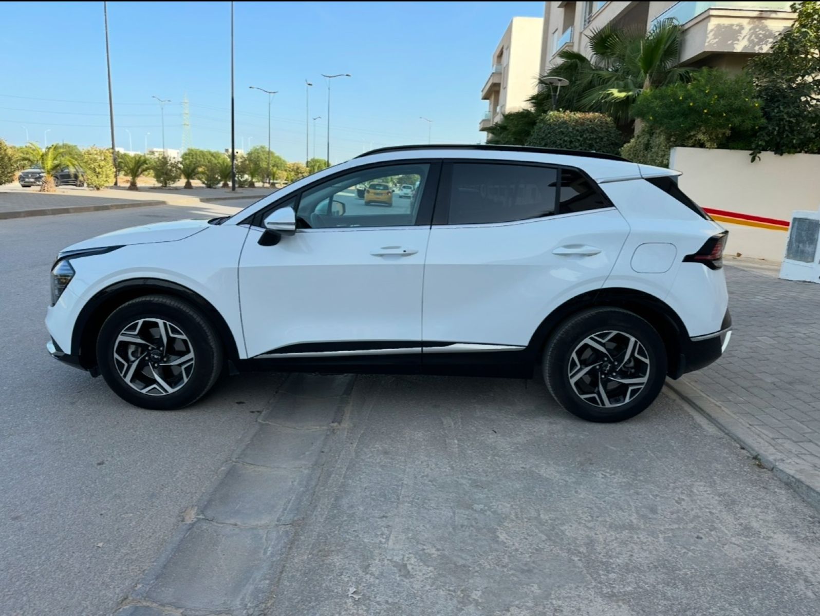 KIA Sportage à Tunis - Photo 4
