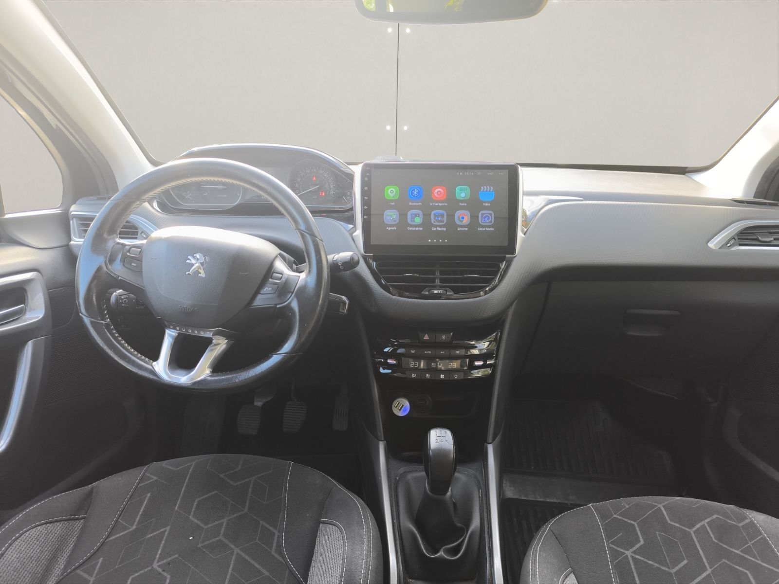 Peugeot 2008 Allure Toit Cielo à Tunis - Photo 13