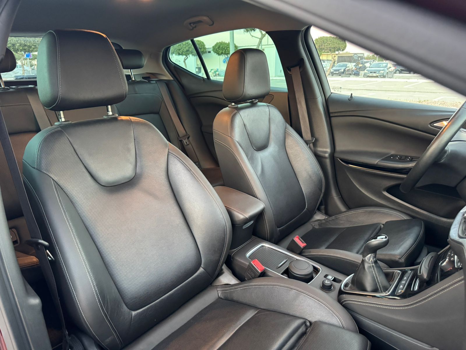 Opel Astra Gls à Ariana - Photo 8