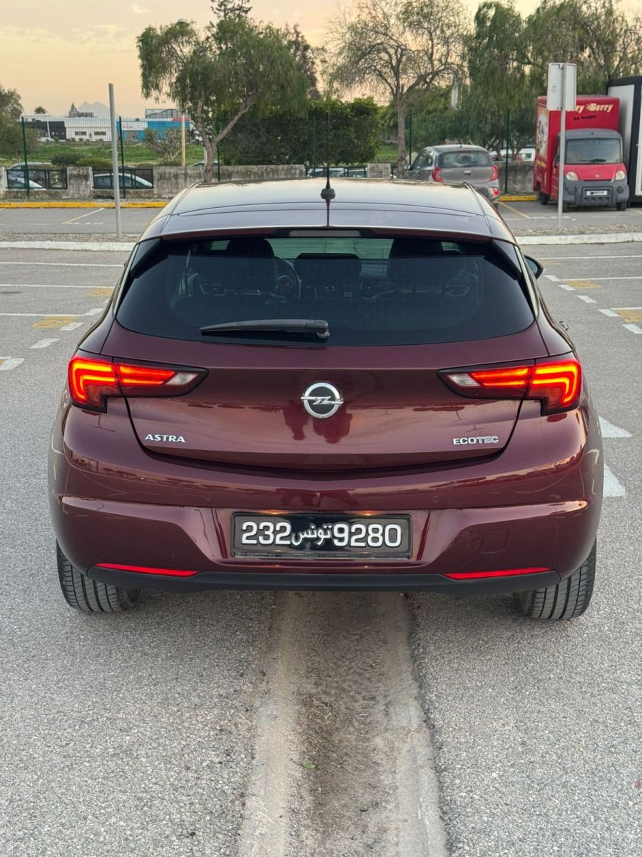 Opel Astra Gls à Ariana - Photo 9