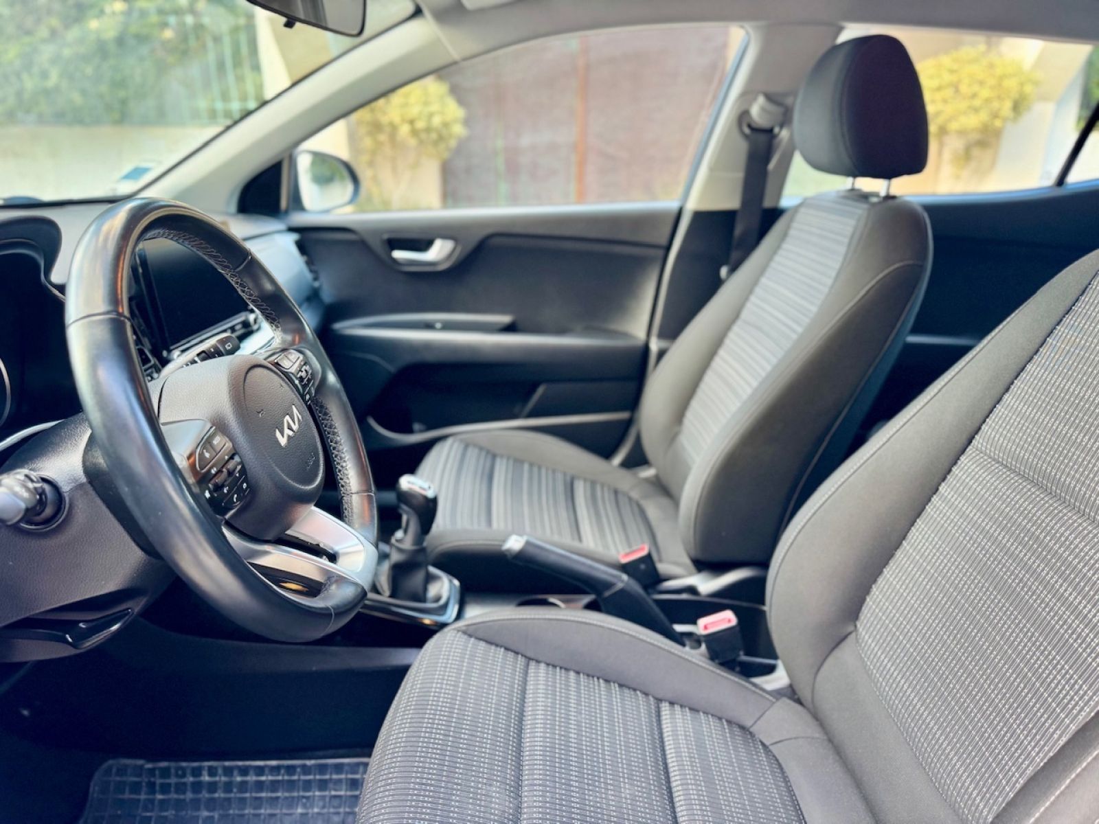 KIA Stonic à Ben Arous - Photo 15