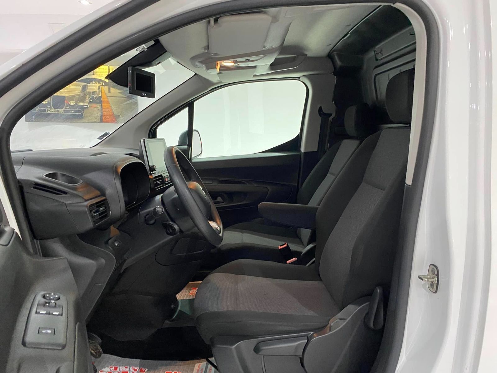 Citroën Berlingo à Tunis - Photo 9