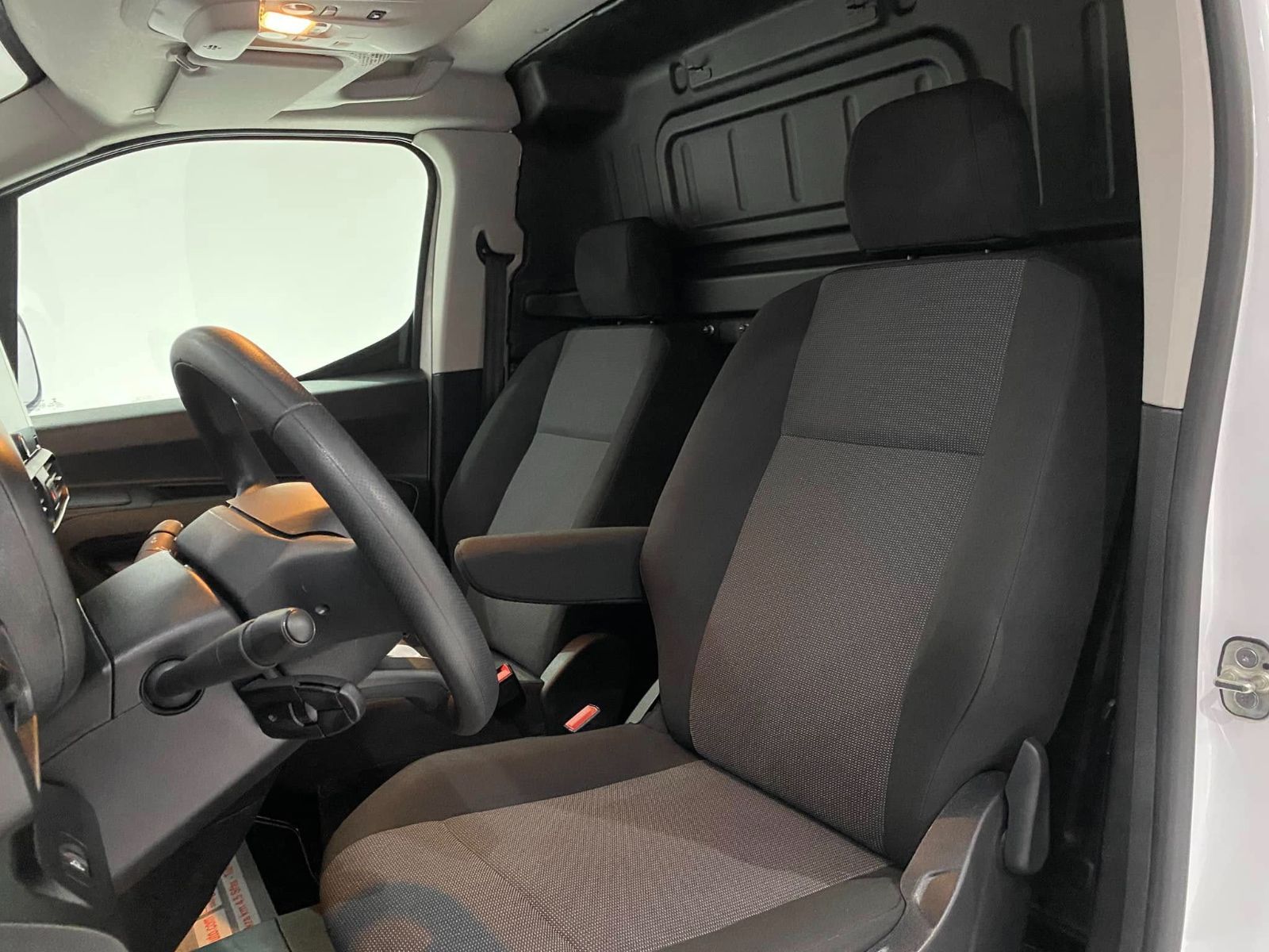 Citroën Berlingo à Tunis - Photo 13