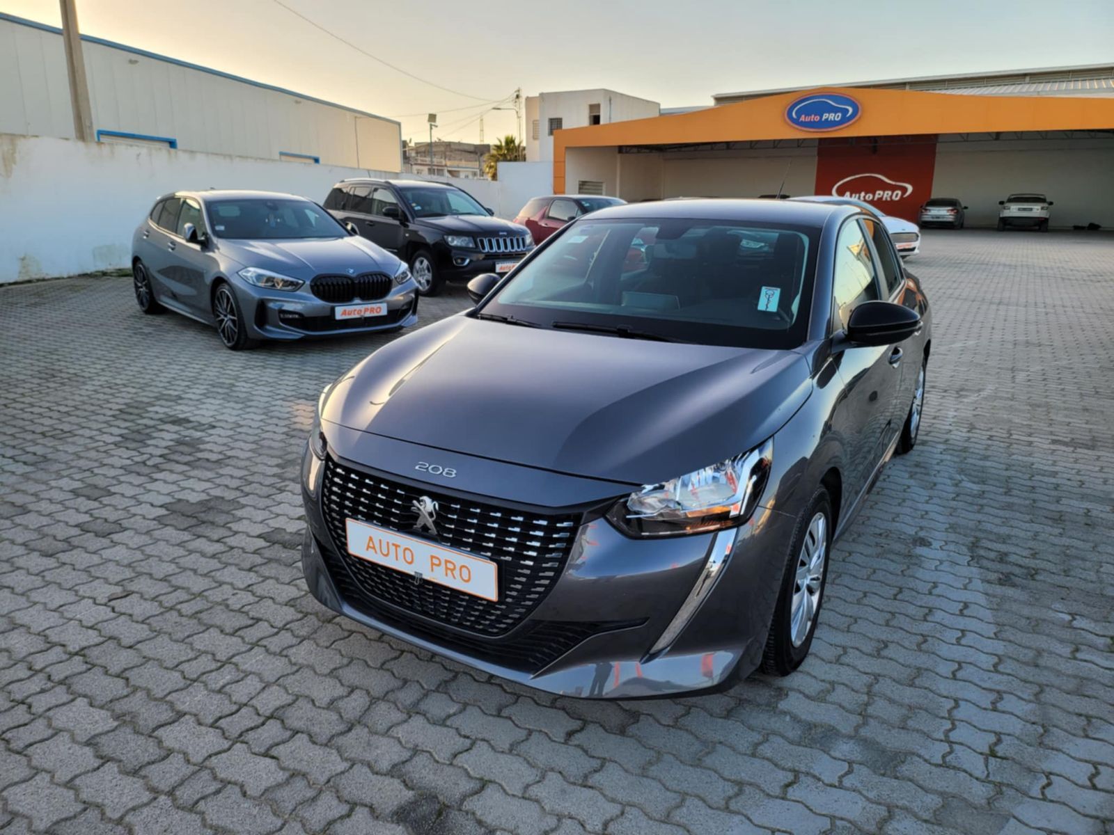 Peugeot 208 Style à Tunis - Photo 2