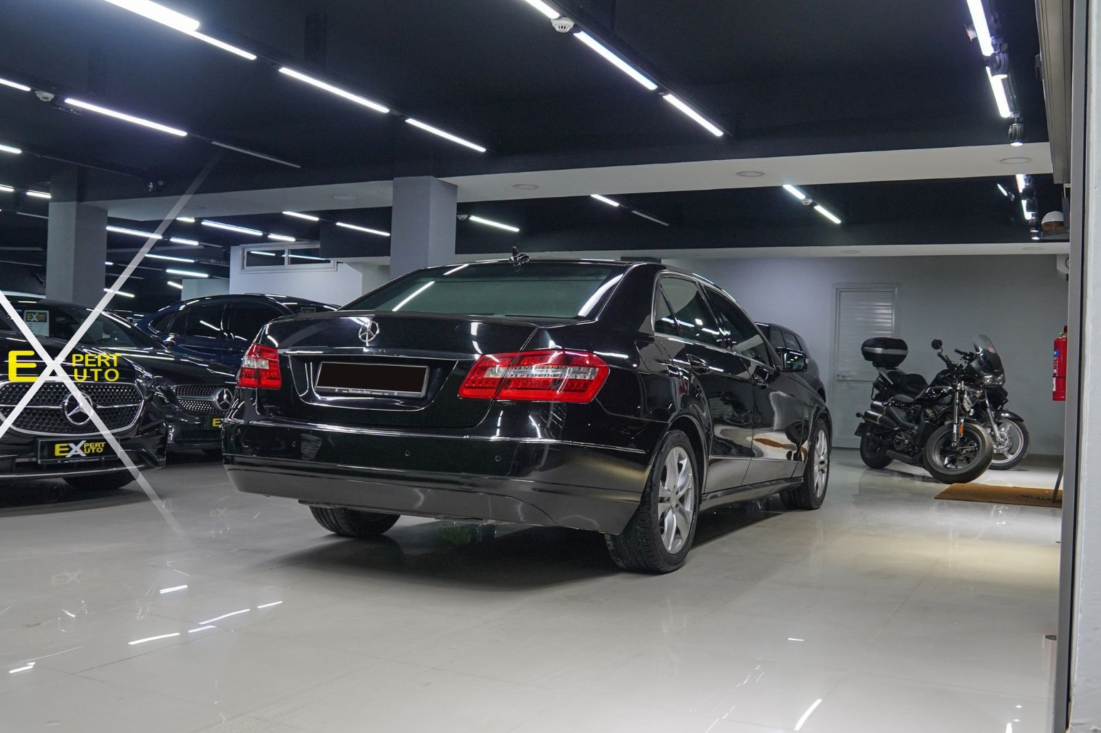Mercedes-Benz Classe E Avantgarde à Sfax - Photo 3