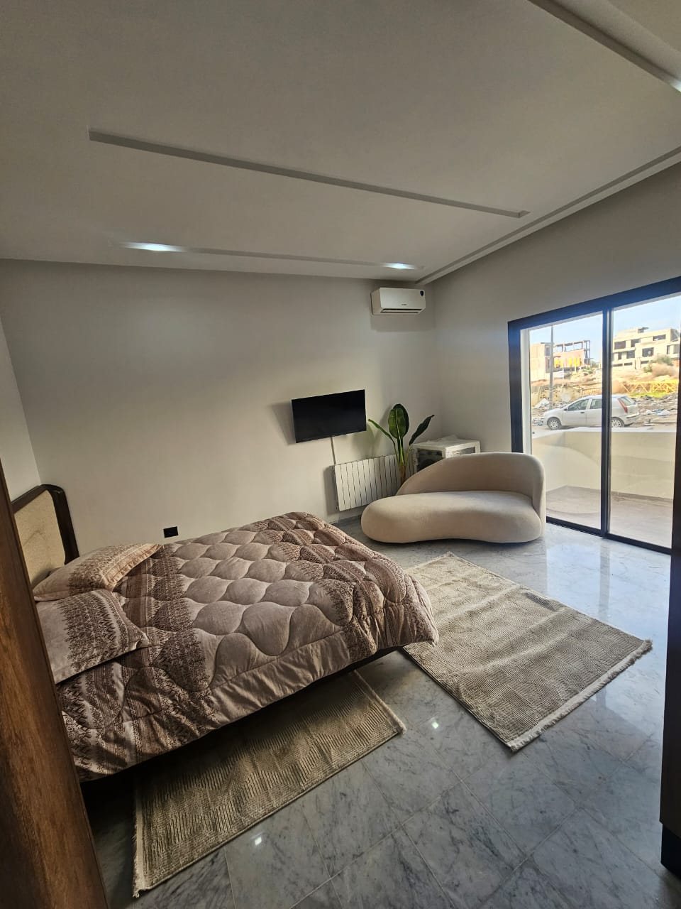    Un luxueux s zéro meublé à Tunis - Photo 2