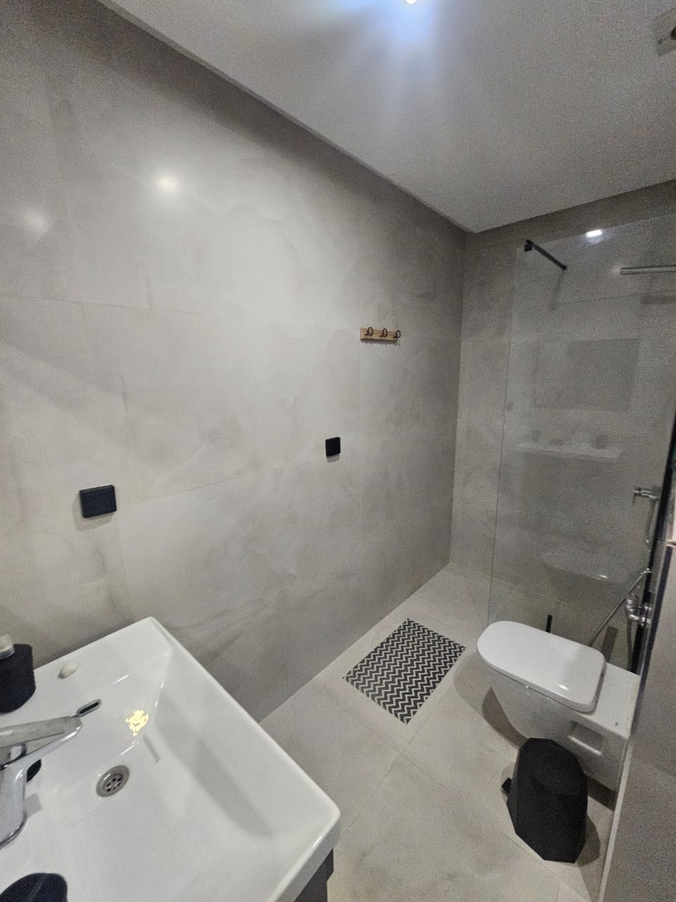    Un luxueux s zéro meublé à Tunis - Photo 4