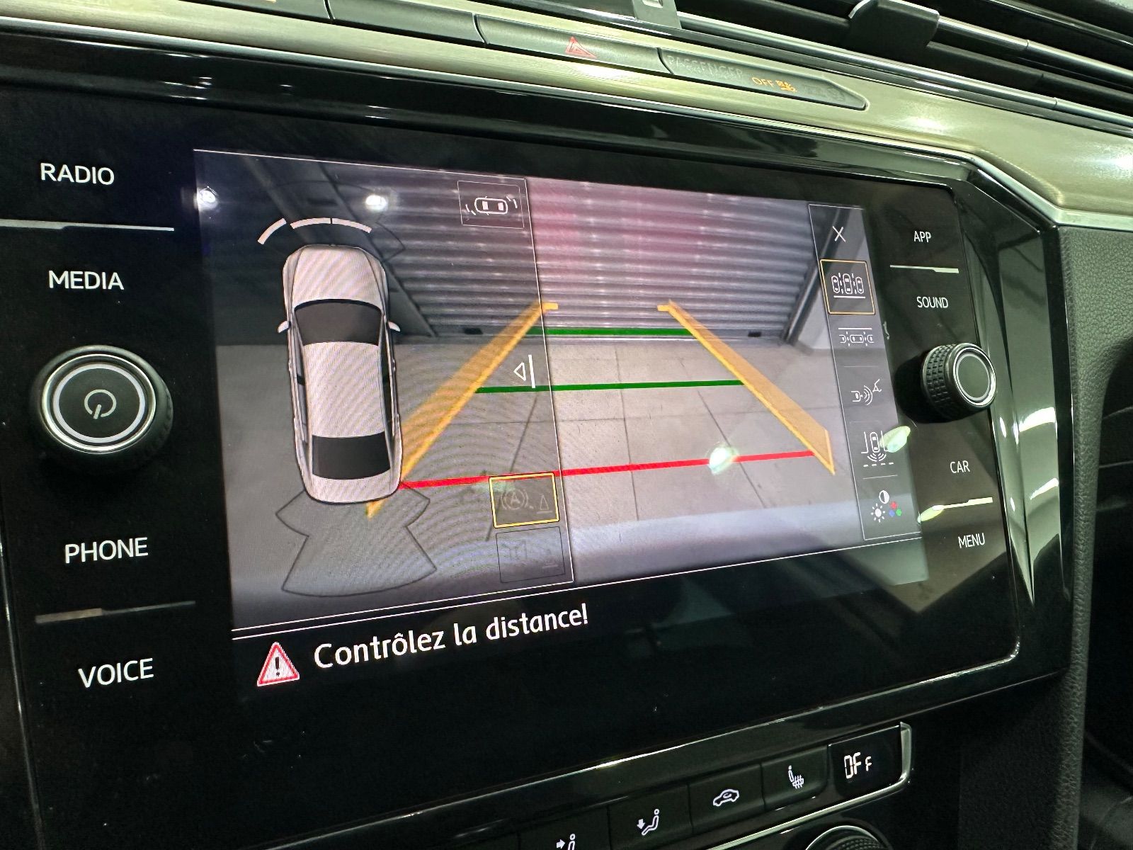 Volkswagen Passat R-Line DSG à Ben Arous - Photo 13