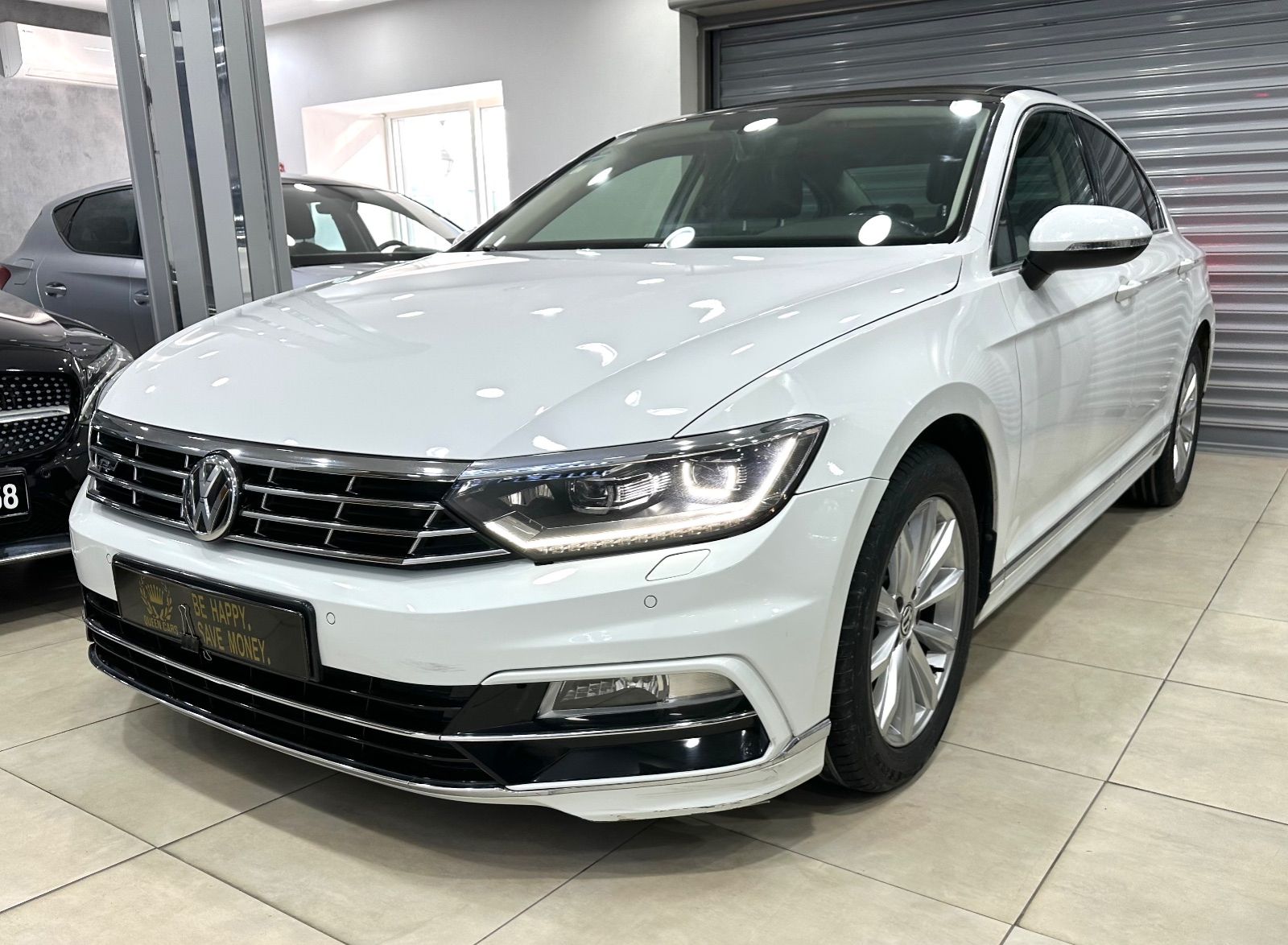 Volkswagen Passat R-Line DSG à Ben Arous - Photo 2