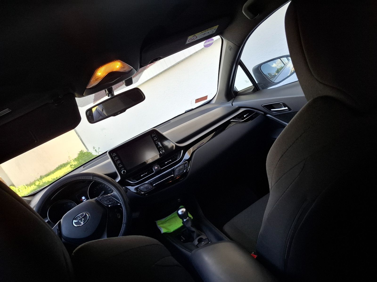 Toyota C-HR Blanc nacré à Ariana - Photo 4