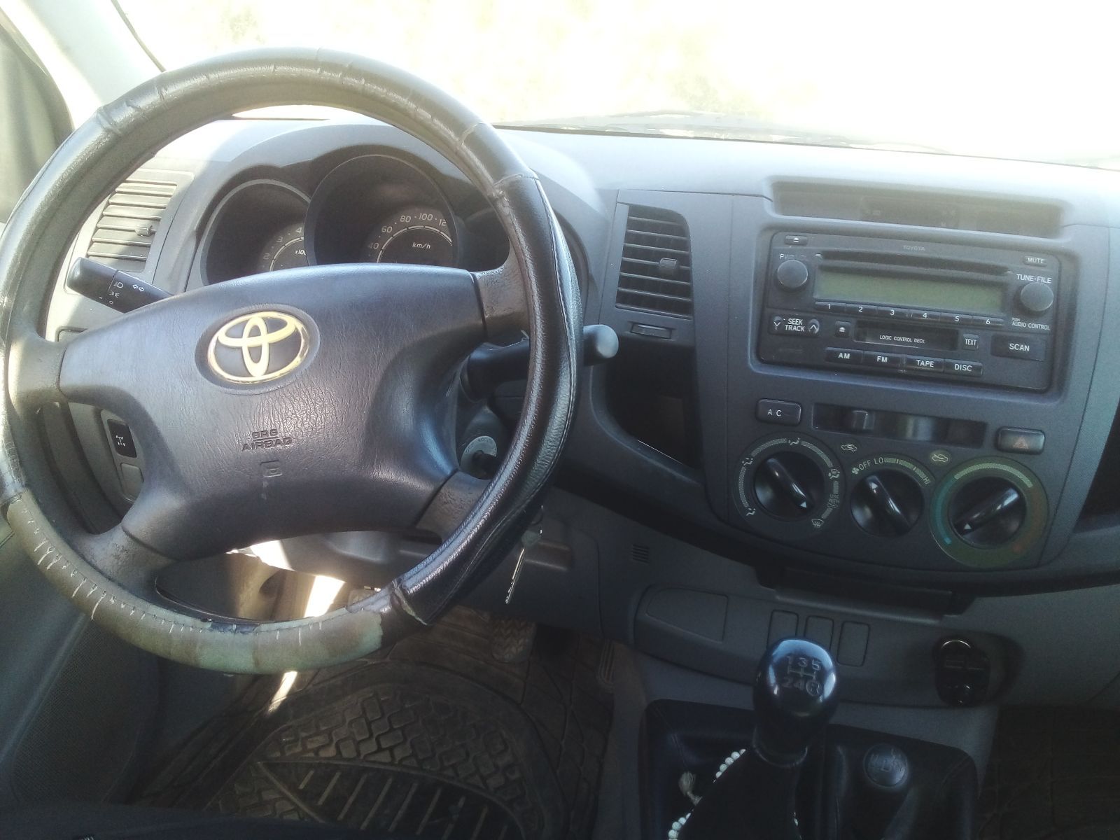 Toyota Hilux Double Cabine Double Cabine à Jendouba - Photo 3