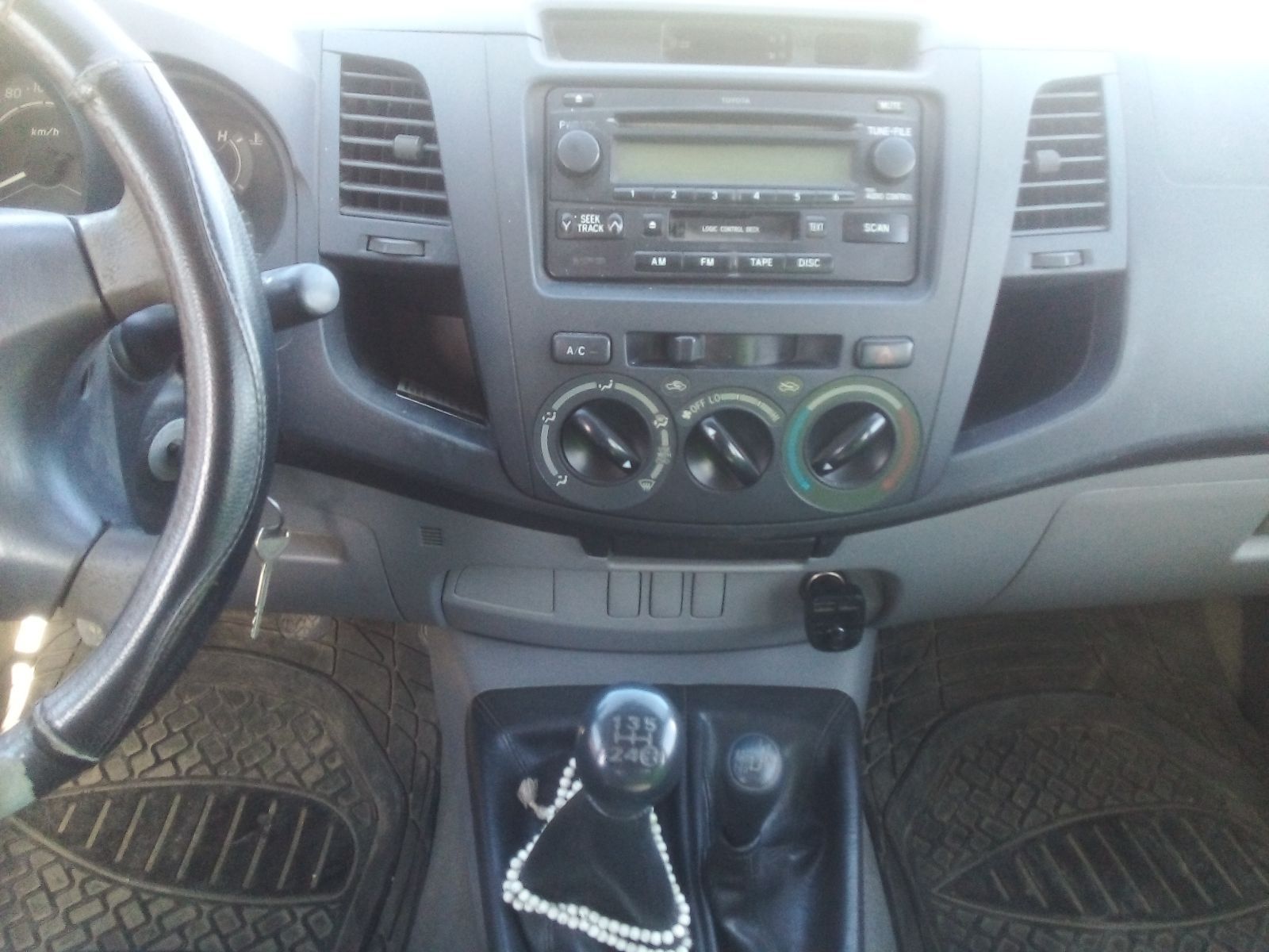 Toyota Hilux Double Cabine Double Cabine à Jendouba - Photo 1