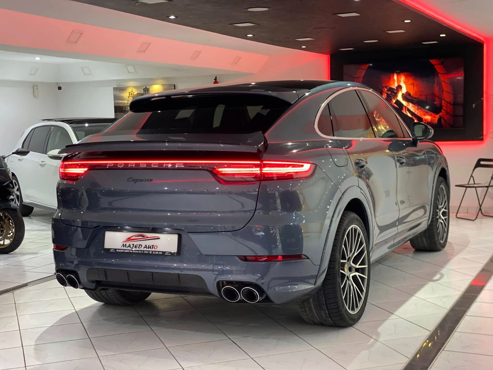 Porsche Cayenne Coupé GTS à Tunis - Photo 16