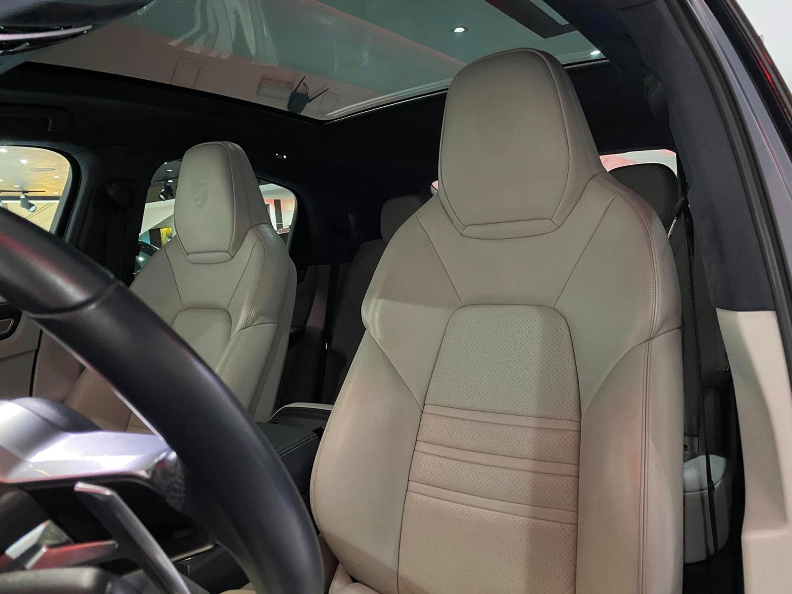 Porsche Cayenne Coupé GTS à Tunis - Photo 9